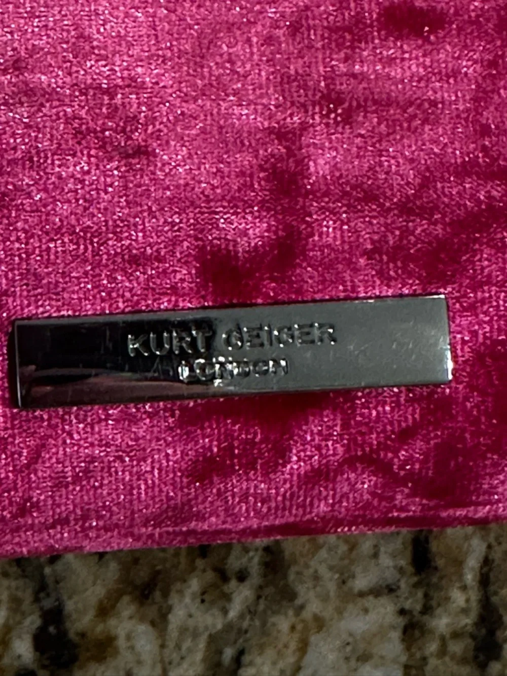 Kurt Geiger London Small Shoreditch Bow clutch in pink velvet. - Picture 9 of 16